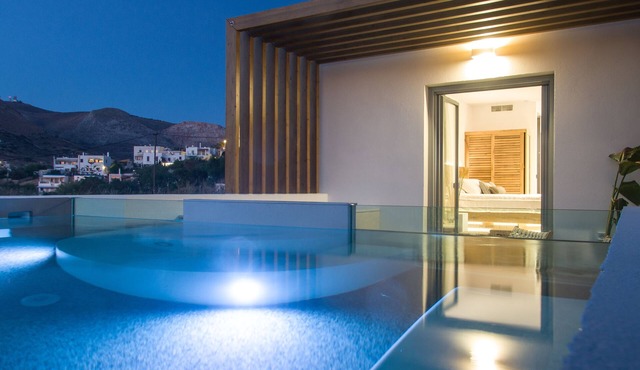 Oro Suites