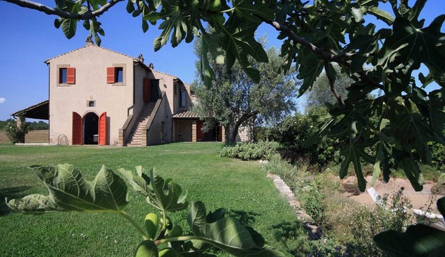 Orte Villa for 8 with Parking
