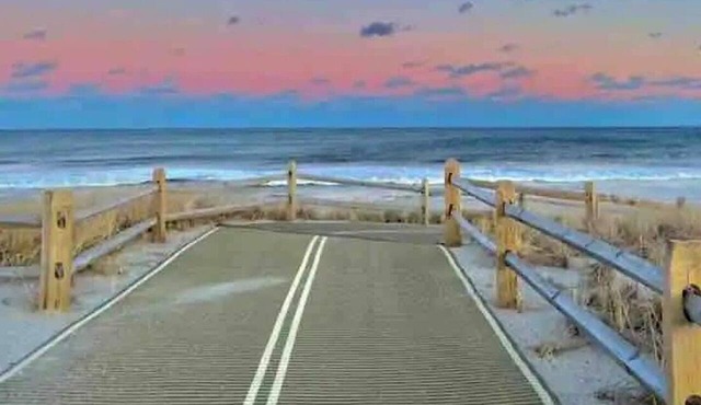 Ortley Lavallette Seaside Heights Beach Block Cottage Condo Deck View 6/8 Dog