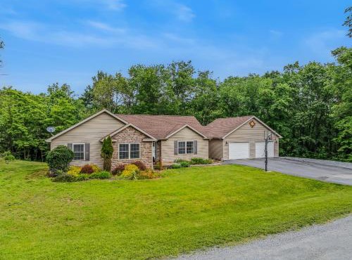 Otter Manor - WIFI|Fire Pit|Gameroom|Private Trail