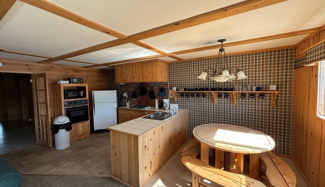 Otters Cove - Cabin 2