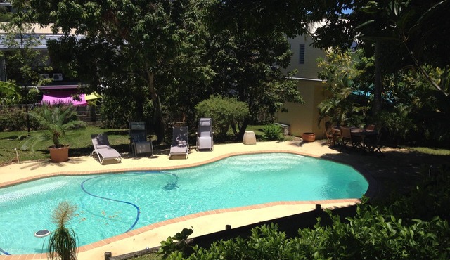 Ouemoplage Araucaria independent studio in a villa
