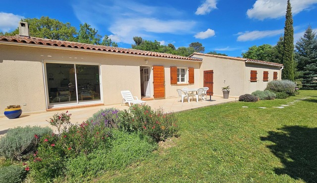 Our Ideal Nature Villa: A Quiet, Tree-Lined 3-Star Villa