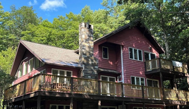 Our Quechee Escape: Spacious 5 - bedroom home in breathtaking central Vermont
