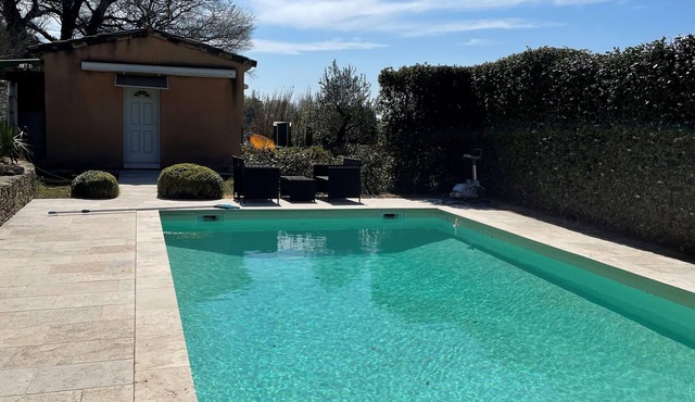 Outbuilding with private pool amidst vineyards