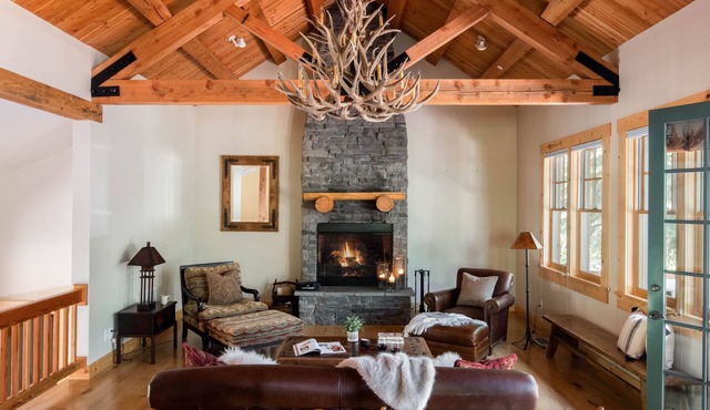 Outpost: Granite Ridge Homestead 3093 - Hot Tub!