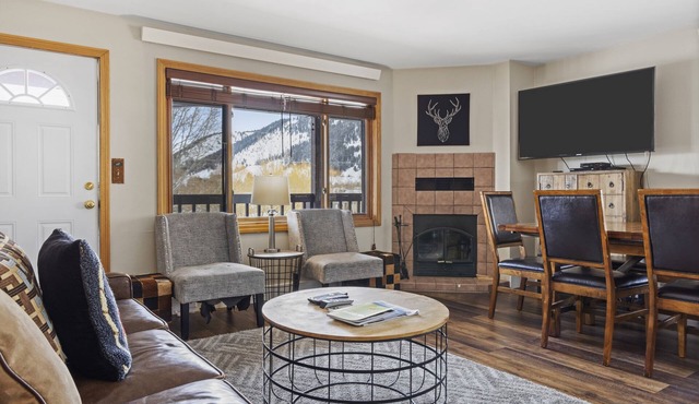 Outpost: Pitchfork 2501 - Close to Snow King Mtn!