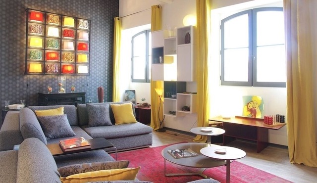 Outstanding apartment with parking space, elevator and AC, perfect location