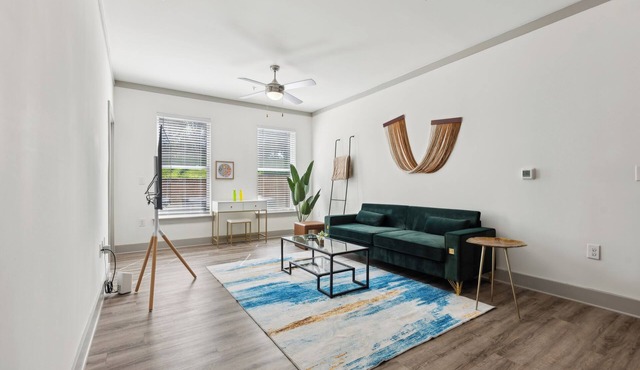 Overlook 3005 Luxe Modern Corporate 2Bd Apt