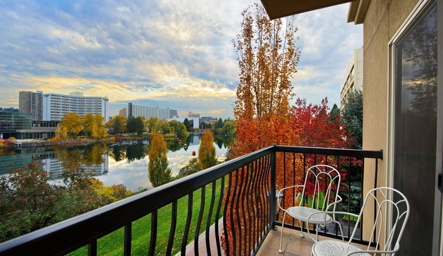 Oxford Suites Downtown Spokane