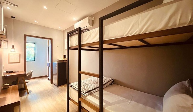 Oxy Suites 1-06 at Shophouse Meisterstadt Pollux Habibie