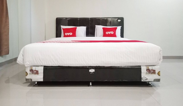 OYO 2382 Wisata Hotel