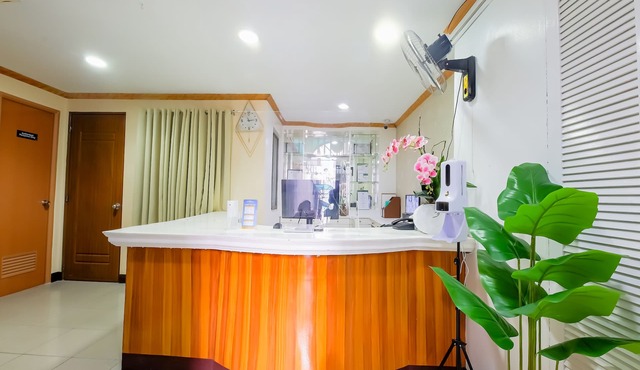 OYO 836 E & H Residences