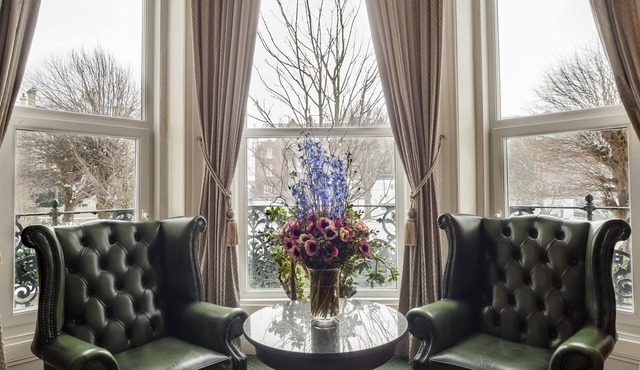 OYO Devonshire Park Hotel