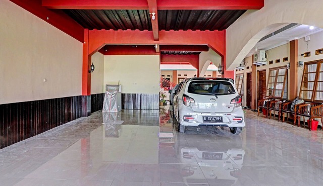 OYO Life 91480 Putridapisa Syariah
