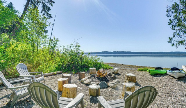 Oyster Haven: Private Oyster Beach W/kayaks