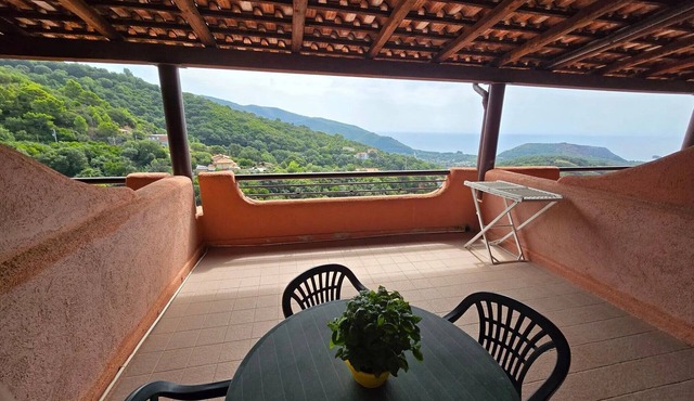 P.R. Club - Studio Molpa 16 with Sea View, Private Terrace and Air Conditioning