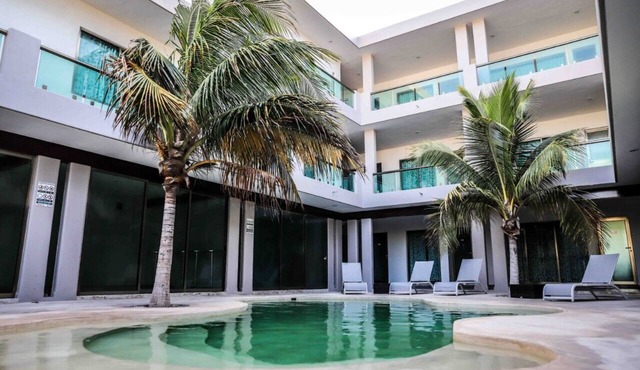Pacífico hotel a pocos pasos del Malecón de Progreso.