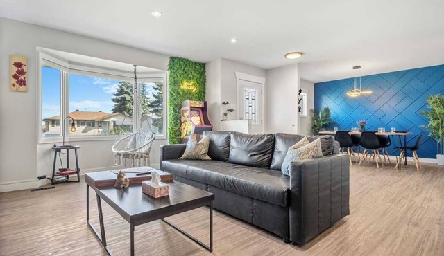 Pac-Man fun, pet-friendly comfort, and cozy vibes near Downtown Edmonton