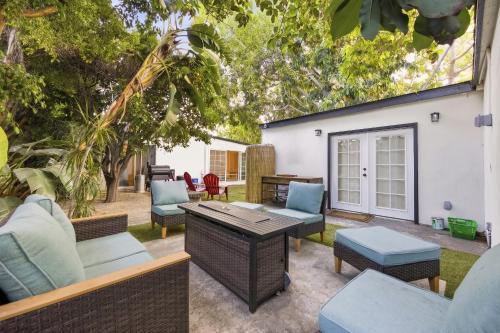 Pacific Beach Beachside Bliss - Sleeps 12!