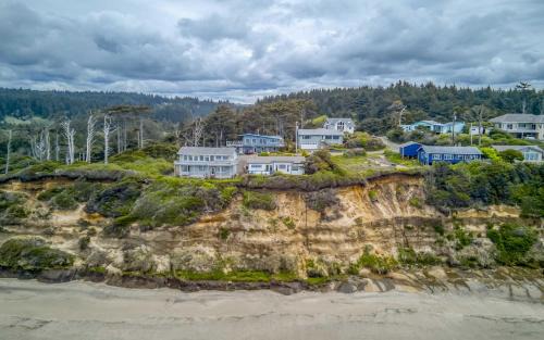 Pacific House