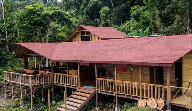 Pacific Lodge