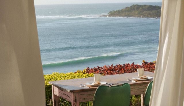 Pacific Lodge | Studio