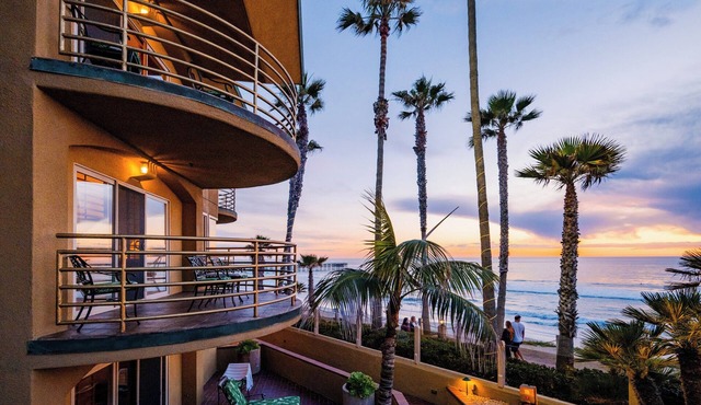 Pacific Terrace Hotel