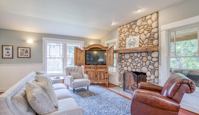 Pacific Way Cottage - Meredith Lodging