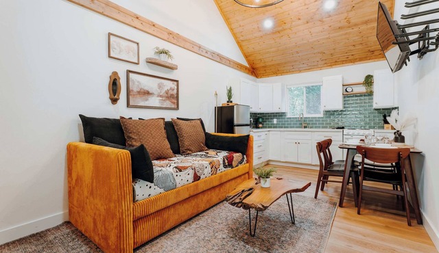 Packwood | Skyline Suite at The Peak Motel