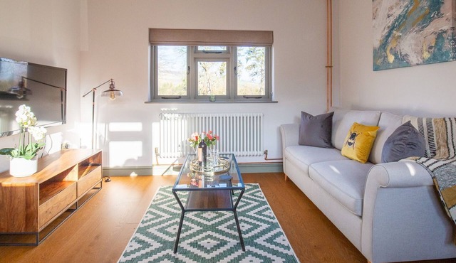 Paddock Cottage - sleeps 2 guests in 1 bedroom
