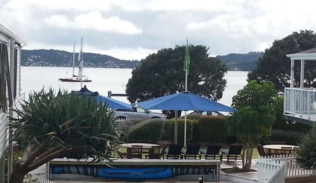 Paihia Bay of Islands, 2 bedroom unit in holiday resort. Sleeps 5.