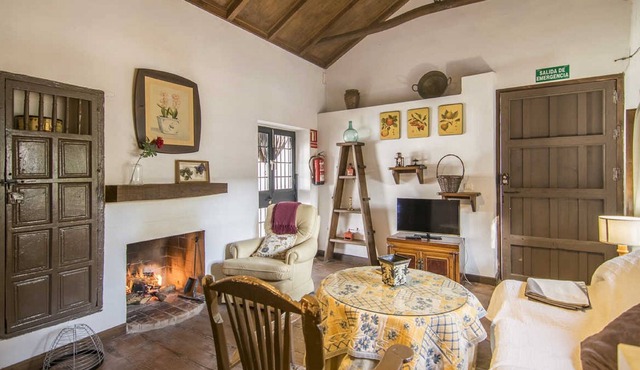 PAJAR, Beautiful rural house 20 minutes from Granada, ideal to enjoy as a couple