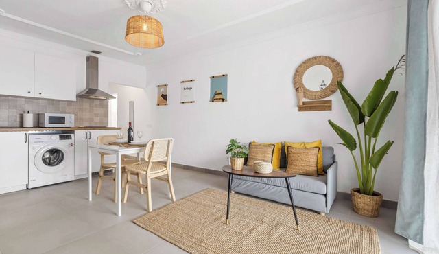 Palm Sunset · XL Terrace & Boho Comfort · by Bayside Rentals