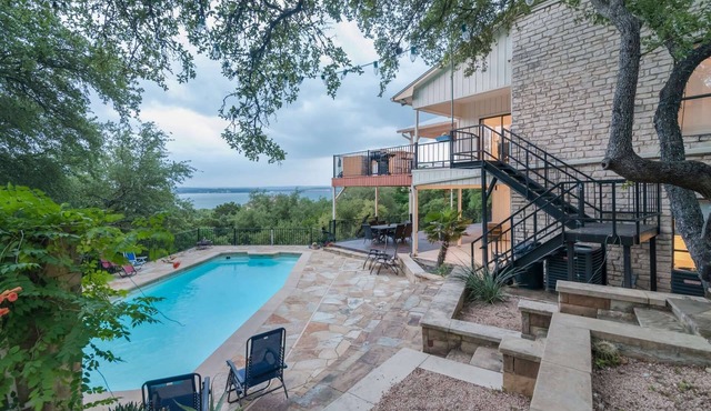 Palatial Property Pairs Pool, Pickleball, Piano, Ping Pong, Hot Tub and Panoramic Views