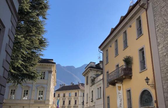 Palazzo 7 Centro Storico NO Pet Friendly Apartment