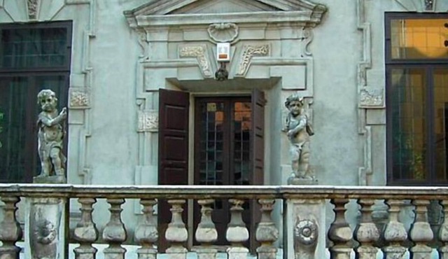 Palazzo Arrivabene B&B