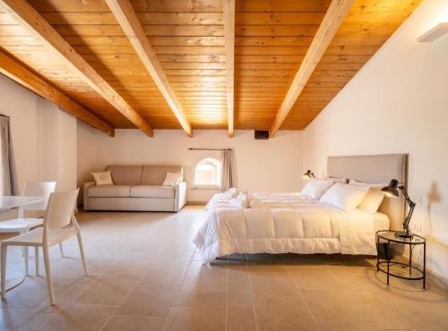 Palazzo della Torre 201– Modern Historic Apartment