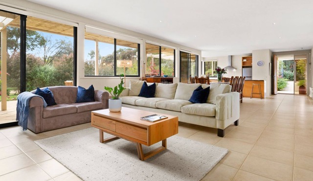 PALM BEACHSIDE RETREAT