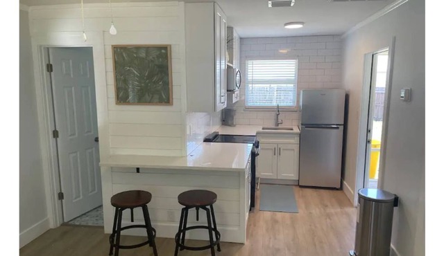 Palm Lake Cottage