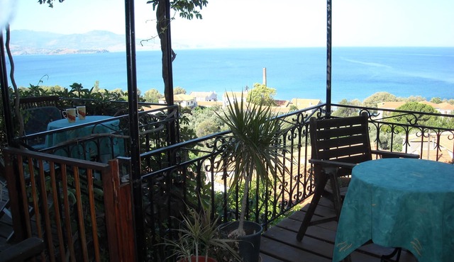 Palm Tree Apartment 2 Central Molivos apartment with panoramic views
