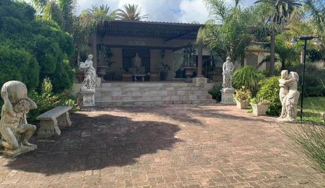 Palm Villa