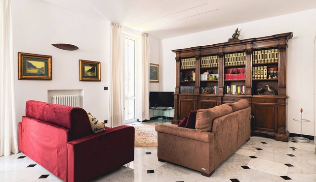 Palmaria suite, charming 1 bedroom apartment in delightful Genova with AC, WIFII