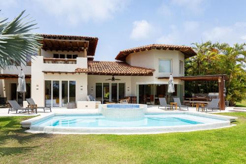 Palmas. House, Two Level (4bd) - Punta Mita