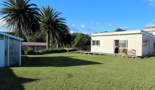 Palms Bach - Waitarere Beach Bach