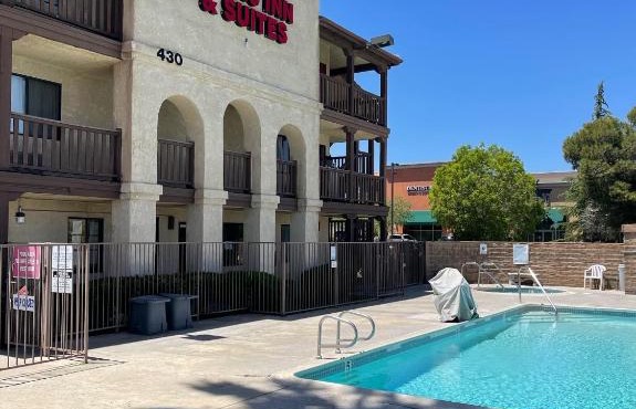 Palms Inn & Suites