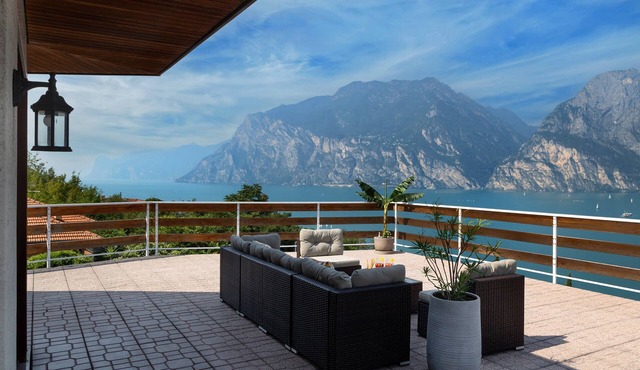 Panorama Apartment "The Garda Stage: Prestigious Residence (180sqm)
