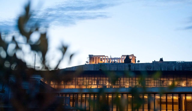 Panoramic Acropolis View Deluxe Penthouse, next to metro