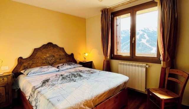 Panoramic apartment with garage and wifi