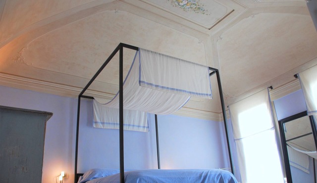 panoramic apartment, full of atmosphere, a few steps from the Ruspoli castle.